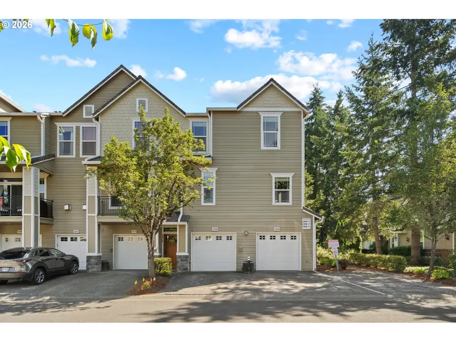 3880 Summerlinn Dr, West Linn, OR 97068 - #2