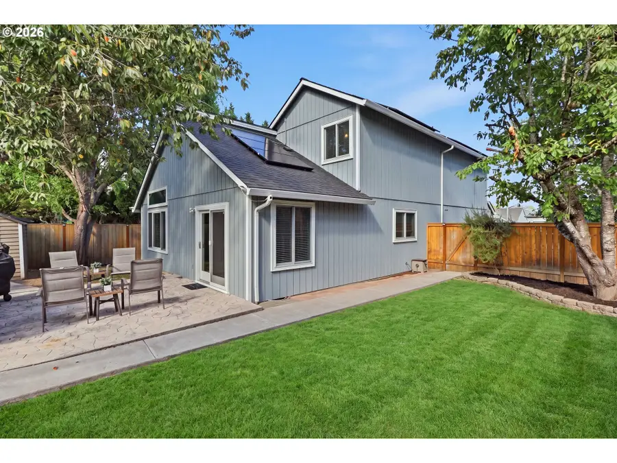 871 SE 66th Ct, Hillsboro, OR 97123 - #2