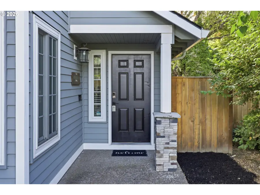 871 SE 66th Ct, Hillsboro, OR 97123 - #3