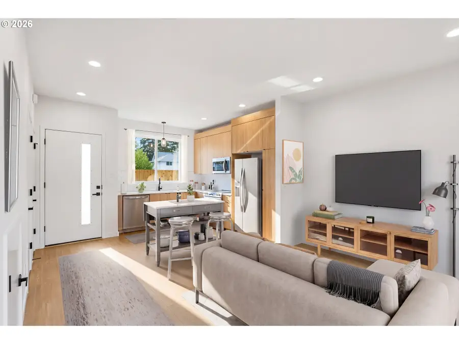 6790 SE Insley St #1, Portland, OR 97206 - #3