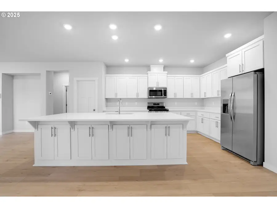 14956 SW 165th Ave, Tigard, OR 97224 - Image #2