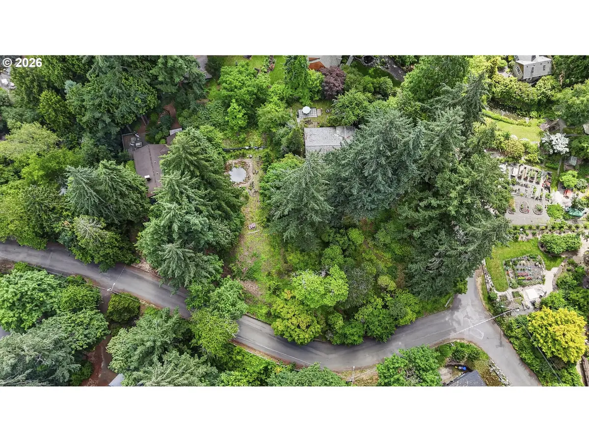 SW 16th Dr, Portland, OR 97219 - #1