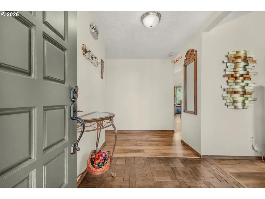 102 NE 111th St, Vancouver, WA 98685 - #2