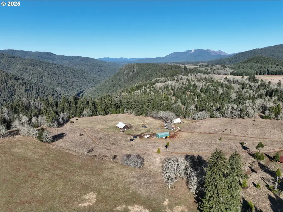77220 Bar B L Ranch Rd, Westfir, OR 97492 - Image #3