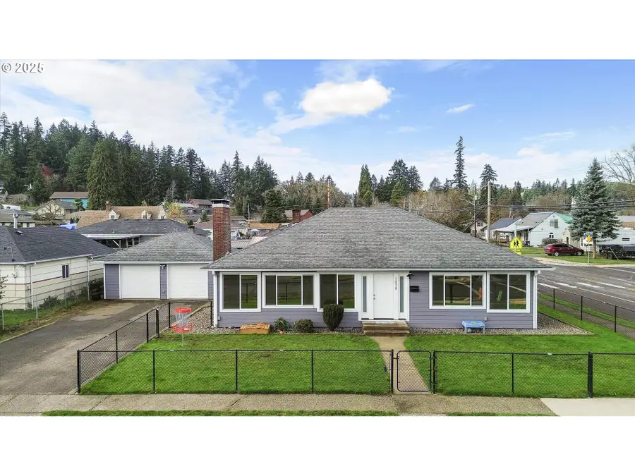 1038 3rd Ave, Sweet Home, OR 97386 - Image #3
