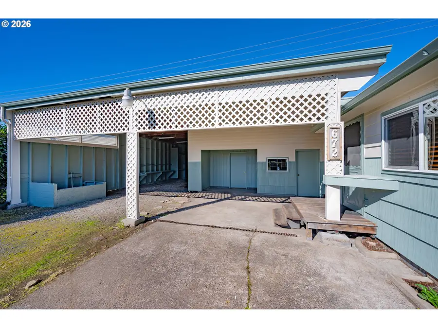 672 51st St, Springfield, OR 97478 - #2