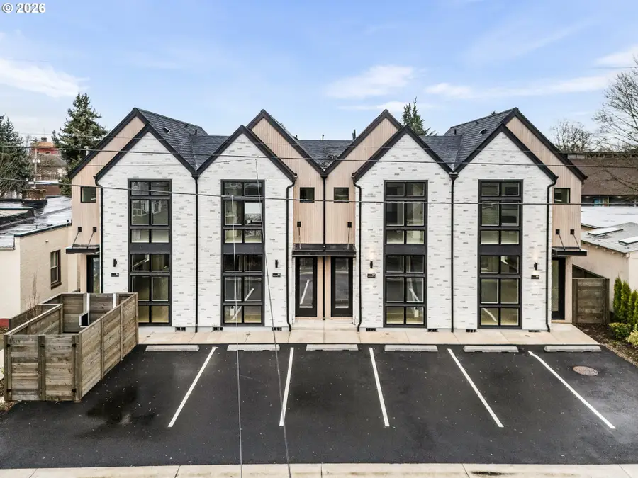 1911 Broadway St #4, Vancouver, WA 98663 - Image #2