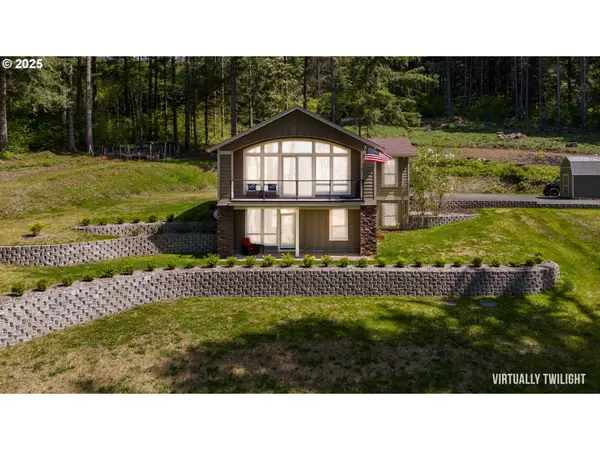 27406 NE 65th St, Camas, WA 98607