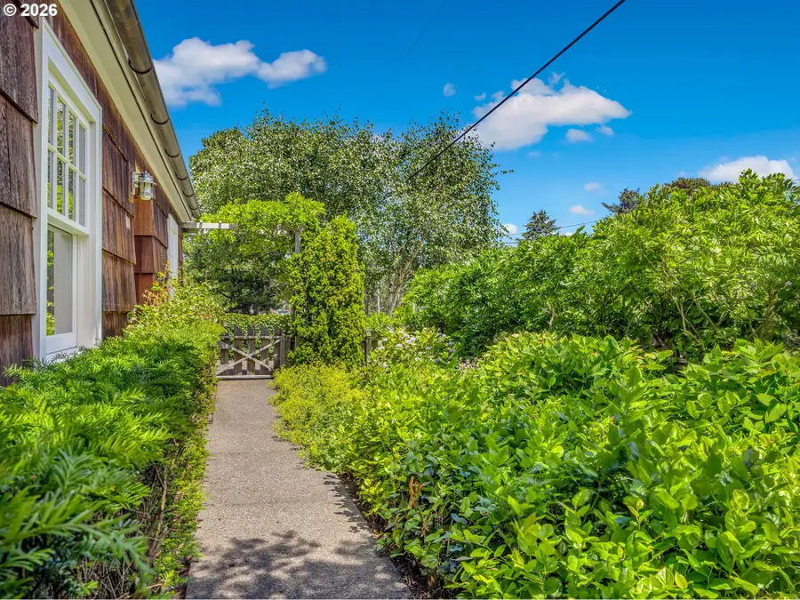 538 N Marion Ave, Gearhart, OR 97138 - #3
