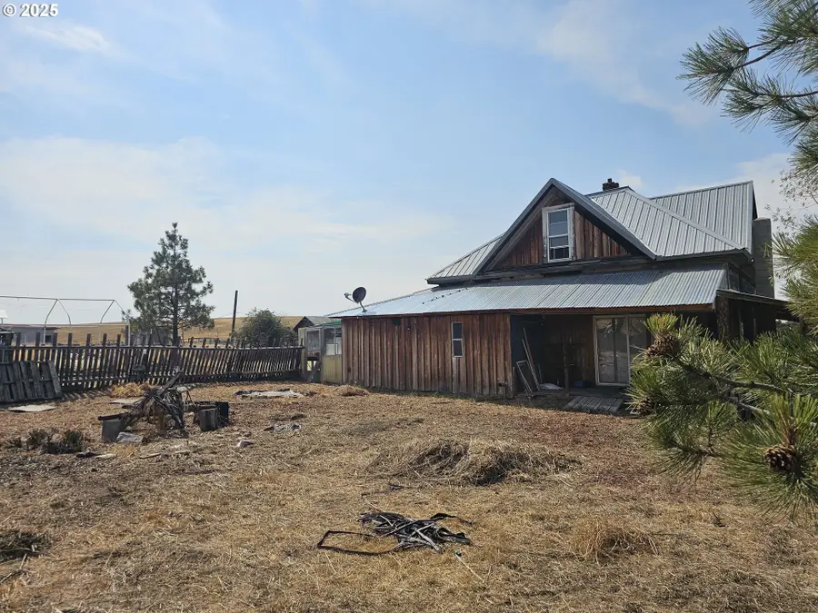 54901 Willow St, Heppner, OR 97836 - Image #3