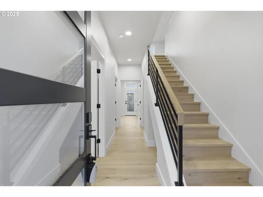 6900 SE Brooklyn St, Portland, OR 97206 - Image #3