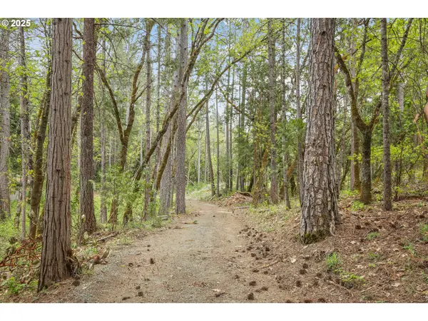 Redwood Hwy, GrantsPass, OR 97527