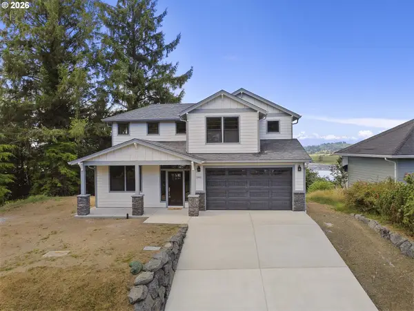 1991 SE 2nd St, Astoria, OR 97103