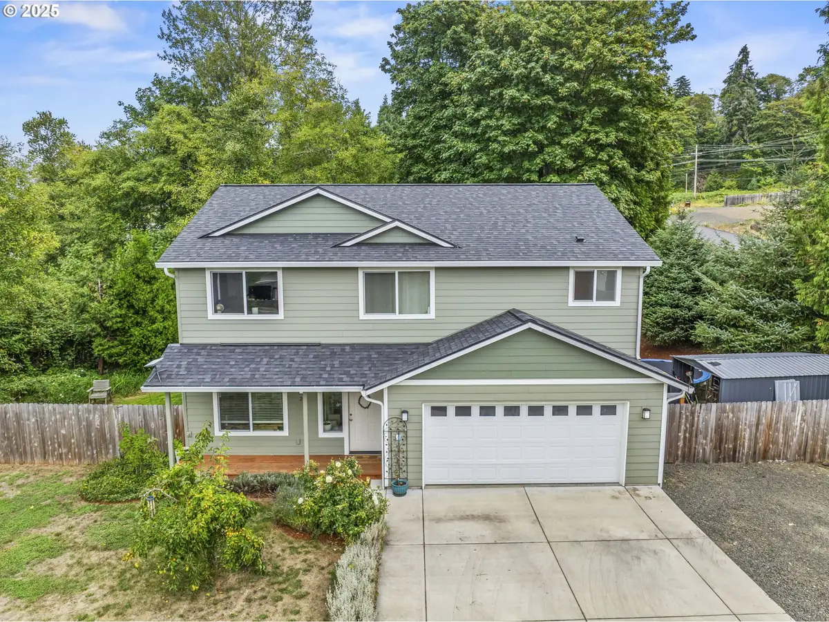 26 Marina Dr, Cathlamet, WA 98612 - Image #1