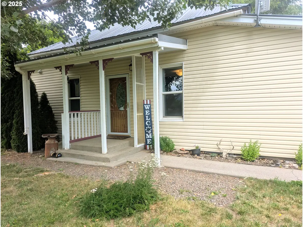 460 7th St, Imbler, OR 97841 - Image #1