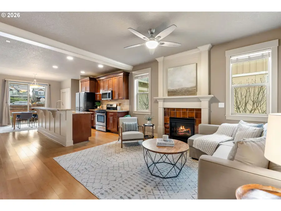 913 Falcon Ct, Hood River, OR 97031 - #3