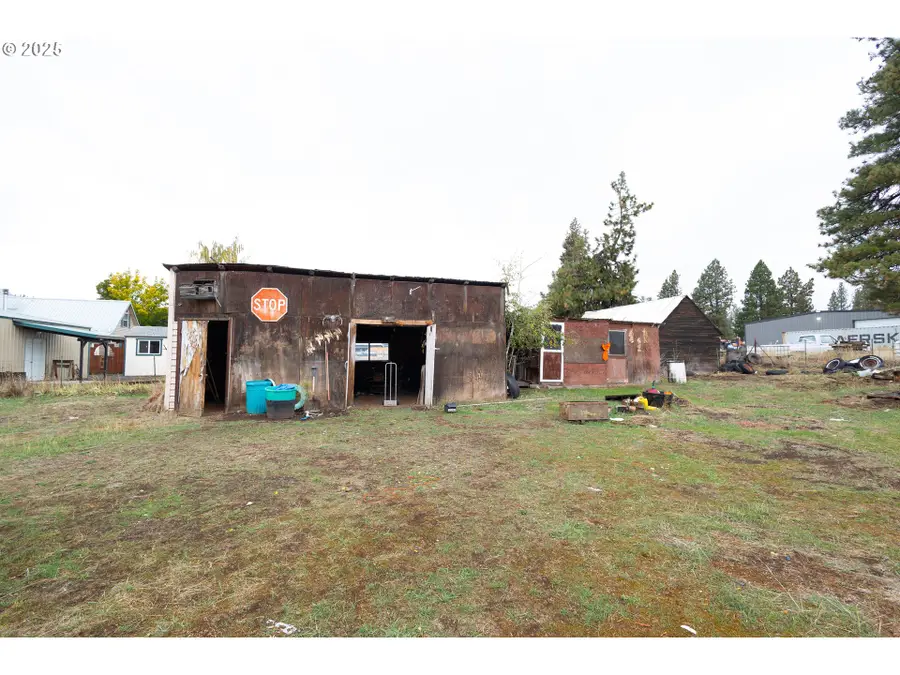 1951 Alder, Elgin, OR 97827 - Image #3