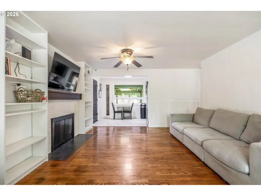 1796 Grove St, Eugene, OR 97404 - #3