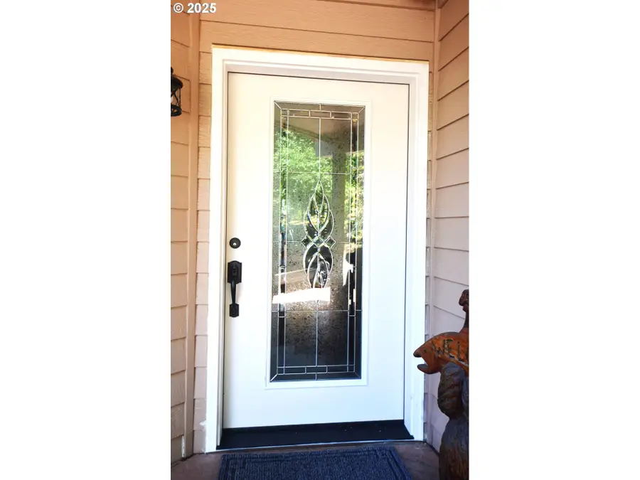 29530 Hodsdonsdale Ln, Eugene, OR 97402 - Image #3