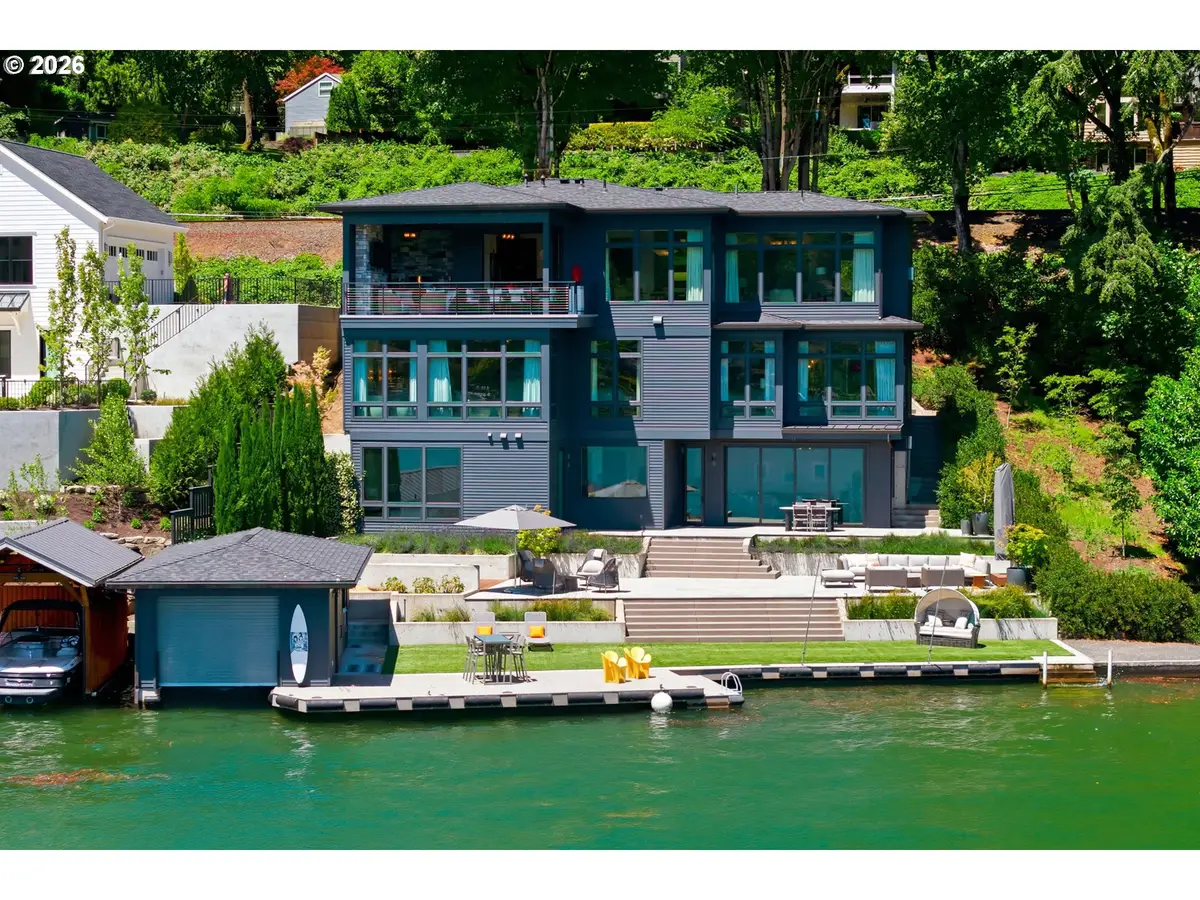 3072 Lakeview Blvd, Lake Oswego, OR 97035 - #1