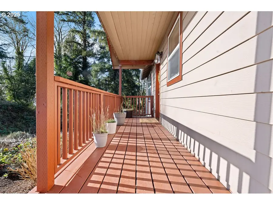 1676 SE 3rd St, Astoria, OR 97103 - #3