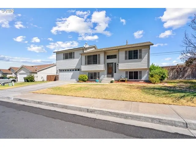 607 E Autumn Ave, Hermiston, OR 97838 - #2
