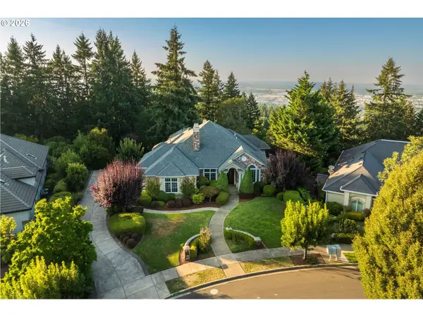 2663 Ridgemont Dr, Eugene, OR 97405