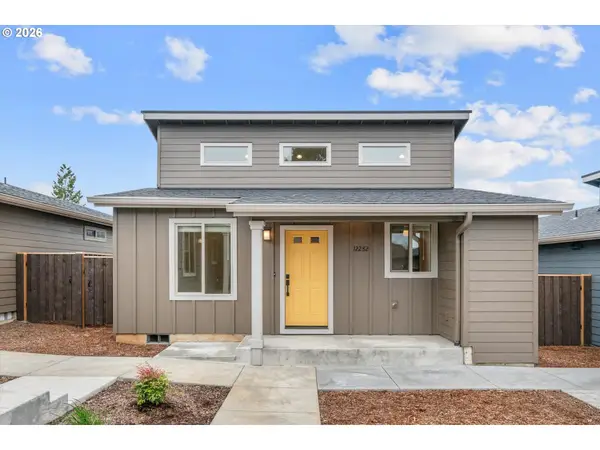 12282 Meadowlawn Dr, OregonCity, OR 97045