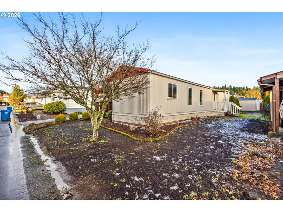 1307 S Water St, Silverton, OR 97381 - #3