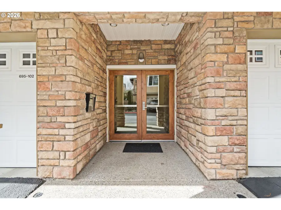 695 NW Falling Waters Ln #304, Portland, OR 97229 - #2