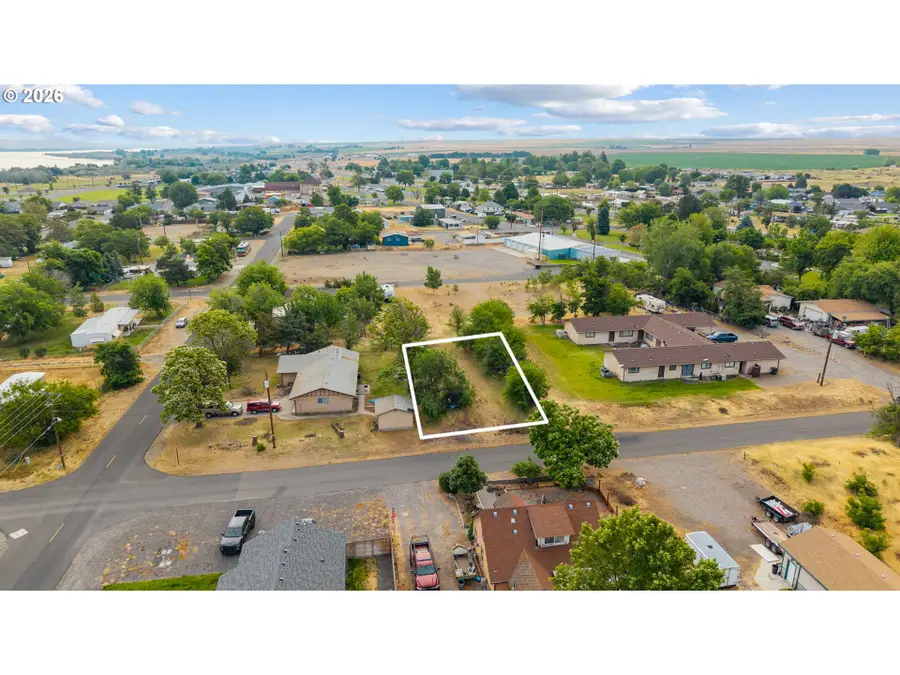 000 NE 6th St, Irrigon, OR 97844 - #2