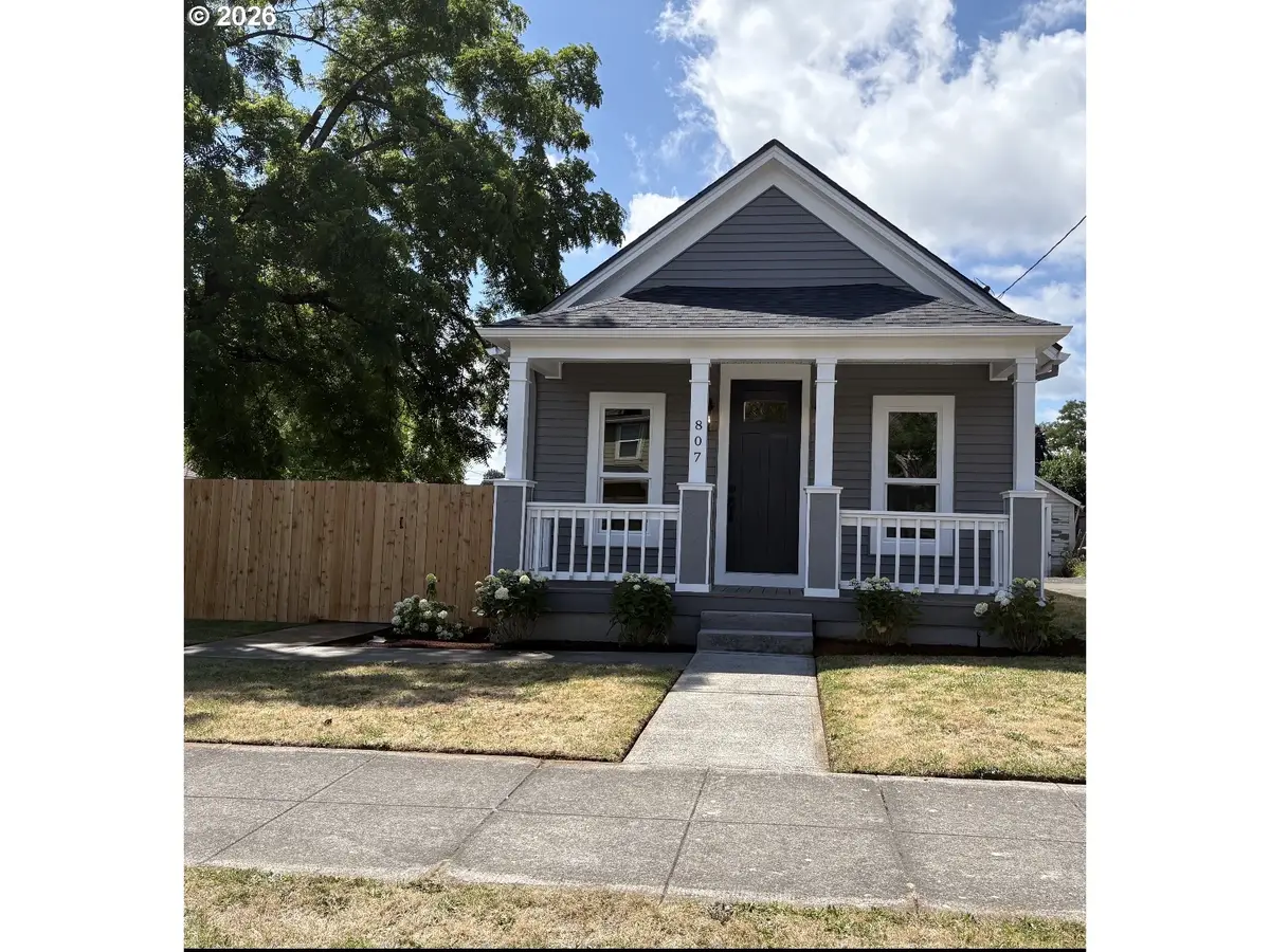 807 NE 74th Ave, Portland, OR 97213 - #1