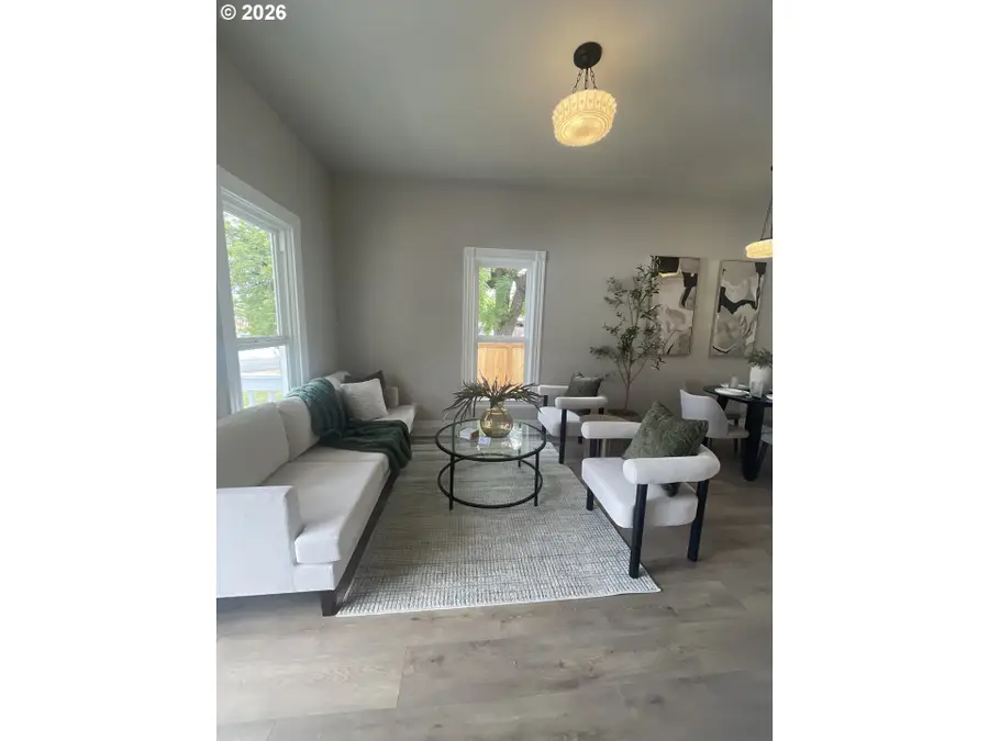 807 NE 74th Ave, Portland, OR 97213 - #2