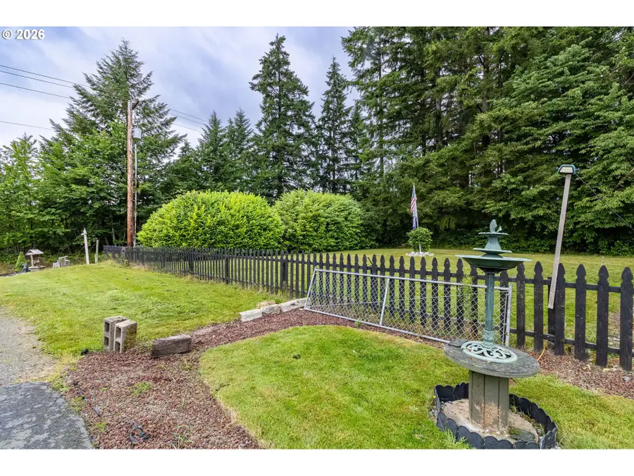 166 Burchett Rd, Onalaska, WA 98570 - #2