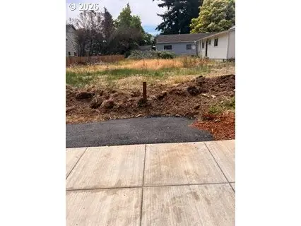 SE Brooklyn St, Portland, OR 97266 - #2
