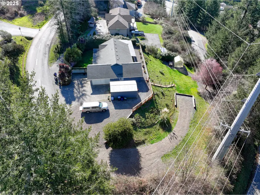 838 Marina Heights Rd, Brookings, OR 97415 - Image #2