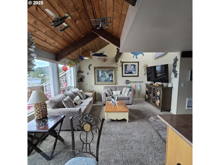 1000 SE Bay Blvd #504-604, Newport, OR 97365 - Image #3