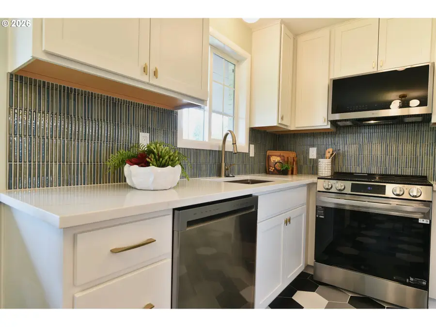 12509 NE Beech St, Portland, OR 97230 - #3
