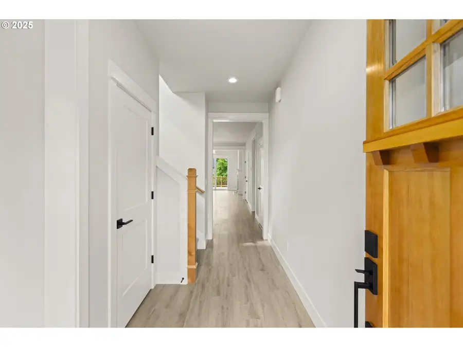 5133 SE Mullan St, Milwaukie, OR 97222 - Image #2