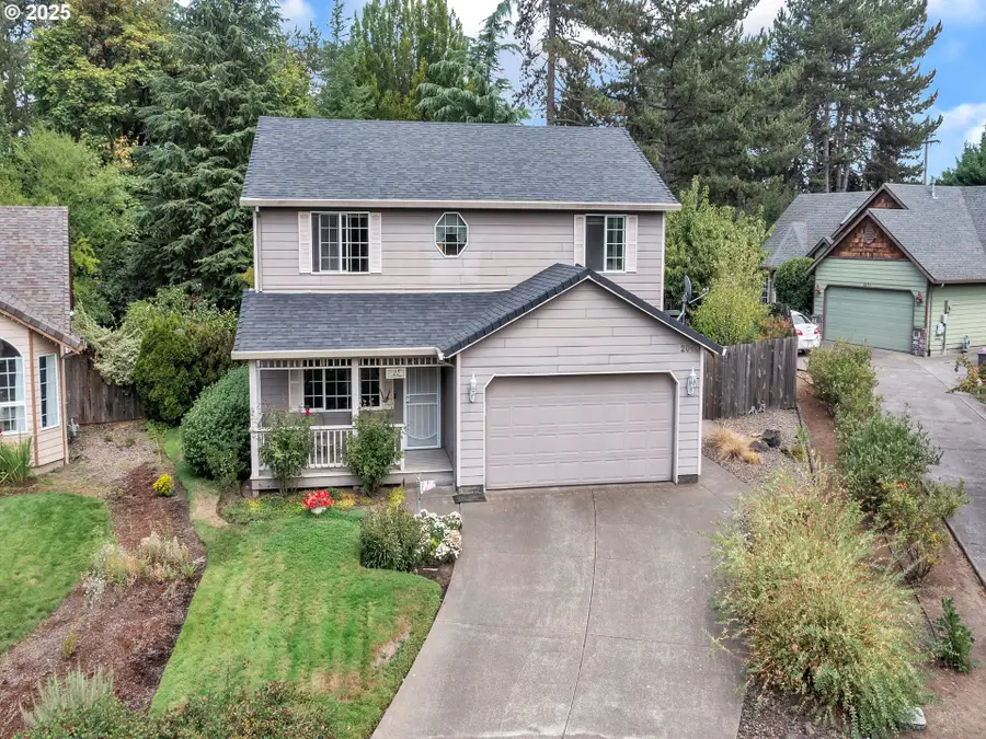 2063 NE Gibbs Cir, McMinnville, OR 97128 - #2