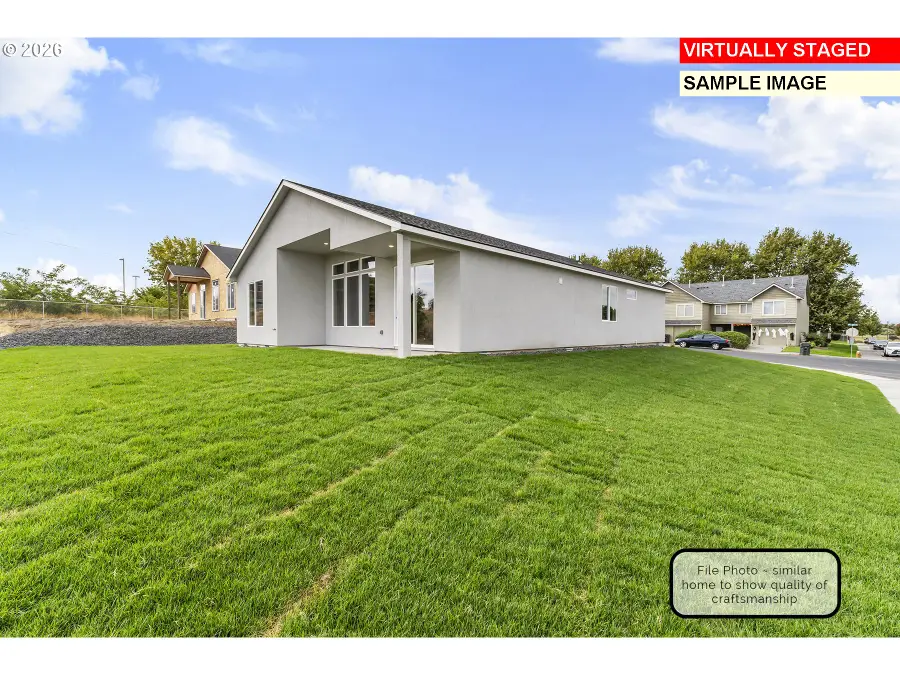 1238 SE Kimber Dr, Hermiston, OR 97838 - #3