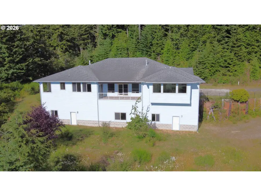 47500 Pacific View Dr, Langlois, OR 97450 - #3