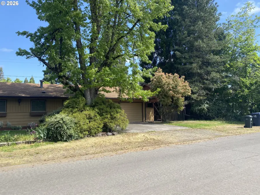 1035 Willa St, Eugene, OR 97404 - #2