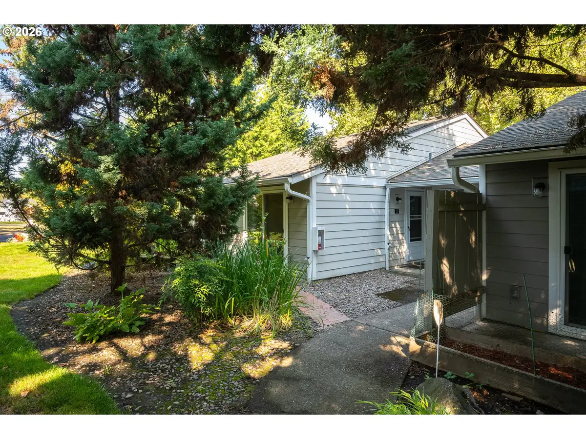 5470 SW Alger Ave, Beaverton, OR 97005 - #1