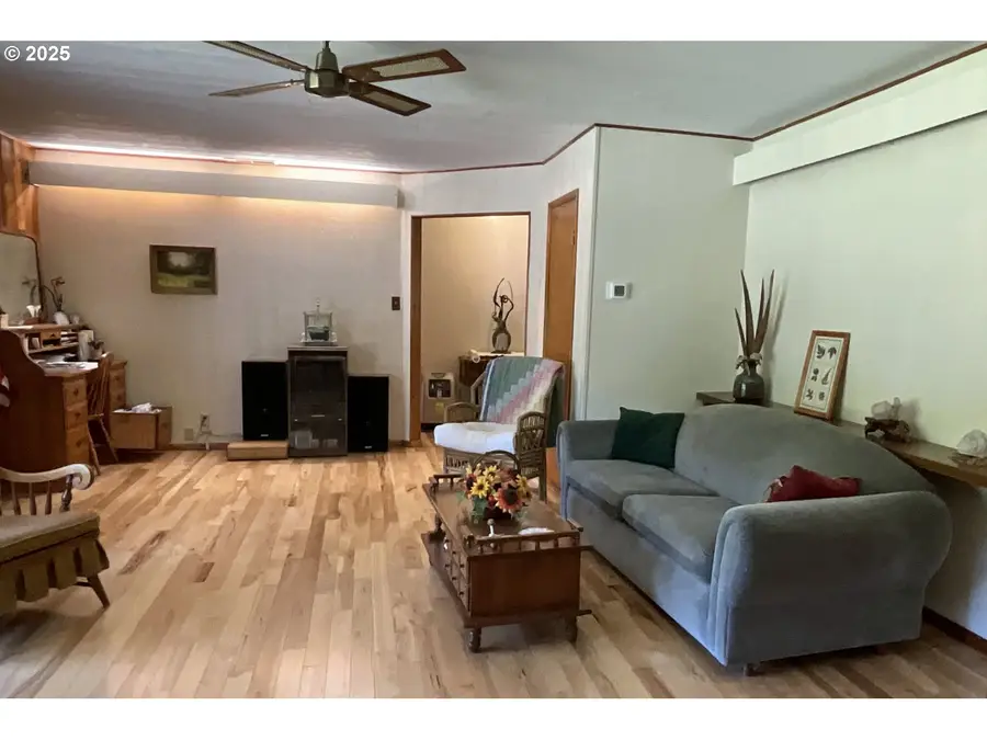 46386 Highway 58, Westfir, OR 97492 - Image #2