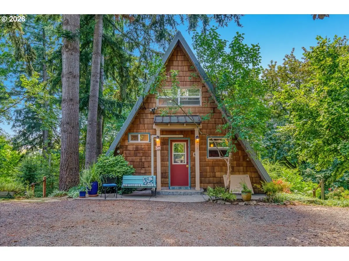 252 Rock St, Silverton, OR 97381 - #1