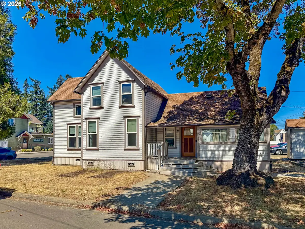 641 W Ballf St, Roseburg, OR 97471 - #1