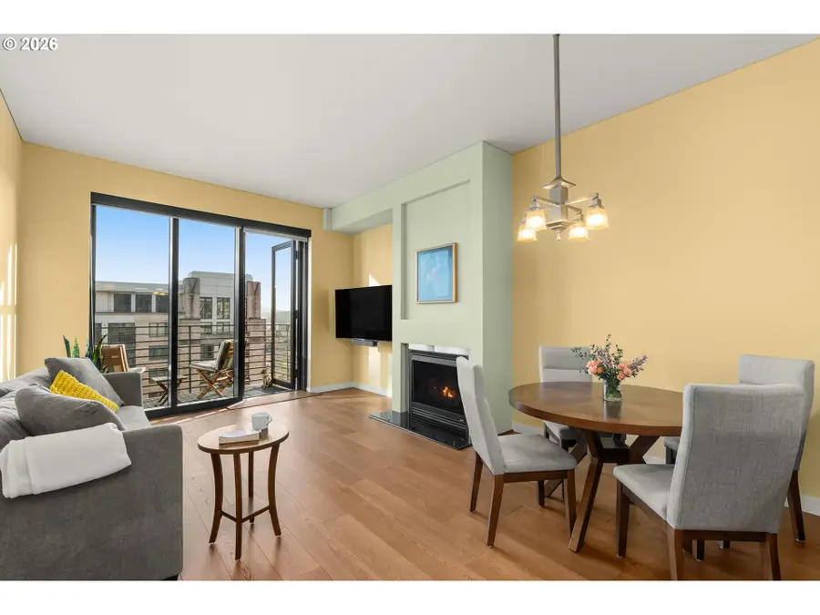 922 NW 11th Ave #914, Portland, OR 97209 - #3