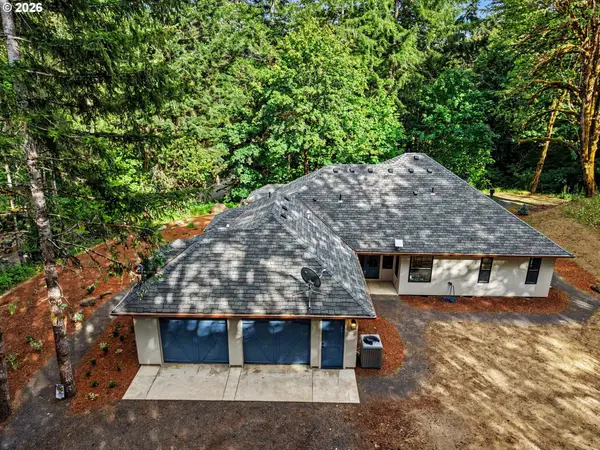 41205 SW Pumpkinseed Rd, Willamina, OR 97396