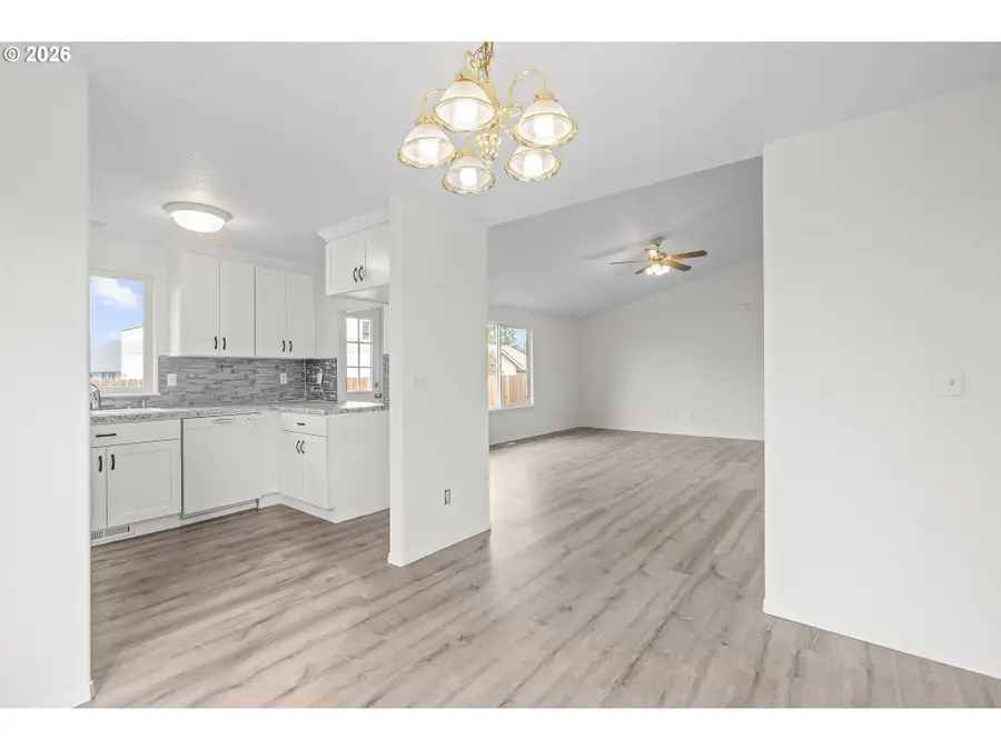 1667 Wendy St Ne, Salem, OR 97305 - #3